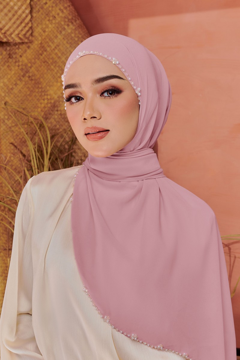 SHASMEEN Beads Long Shawl in Pink